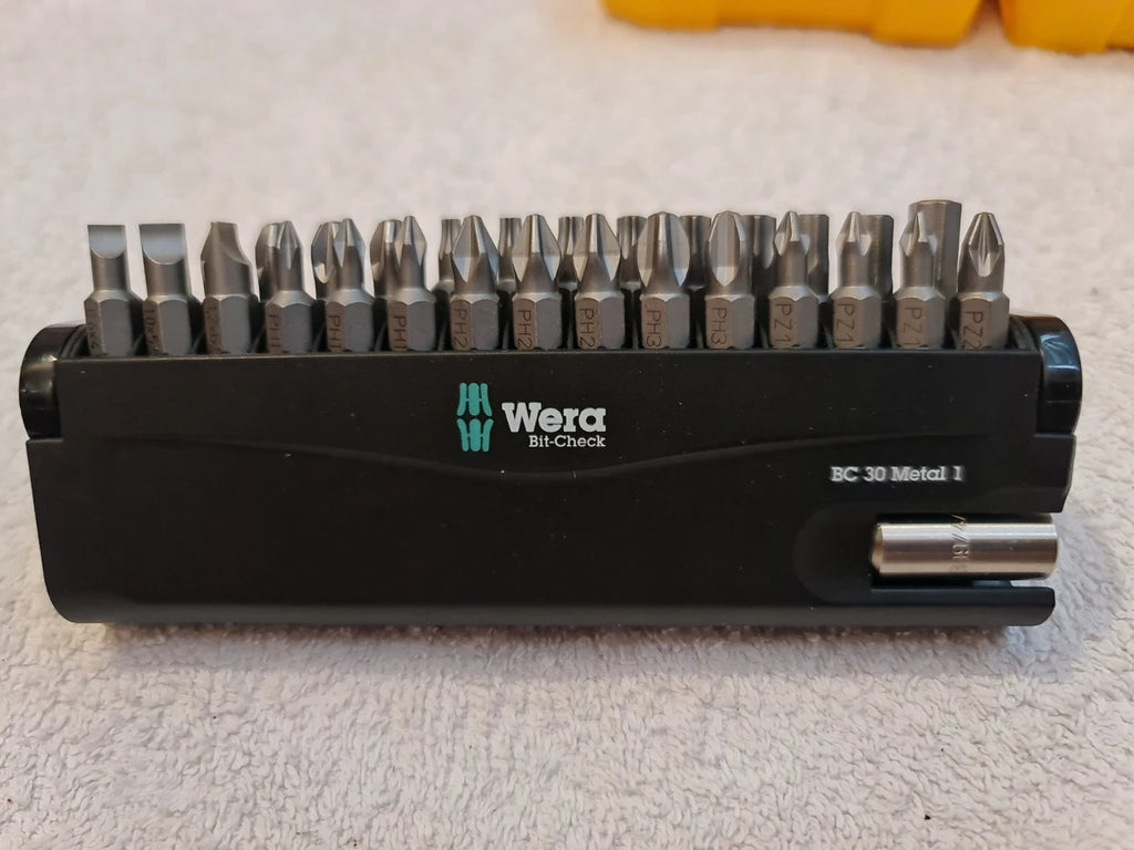 Wera and Dewalt bit set, Wera BC 30 Metal 1 and Dewalt see pictures -
