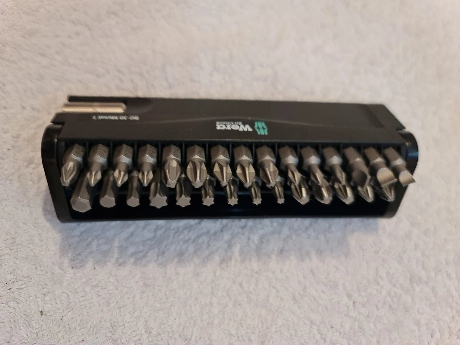 Wera and Dewalt bit set, Wera BC 30 Metal 1 and Dewalt see pictures -