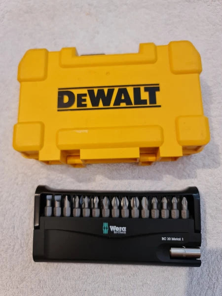 Wera and Dewalt bit set, Wera BC 30 Metal 1 and Dewalt see pictures -