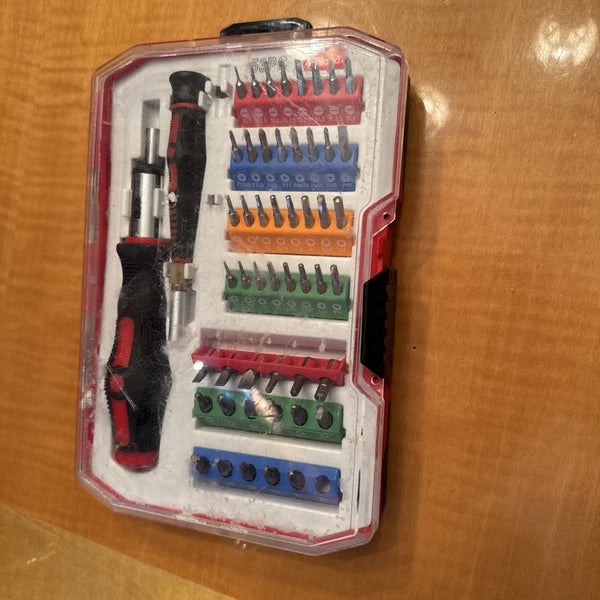 INLAND TOOL SET 53 PC Multi-Function Screwdriver With Standard Size Bits